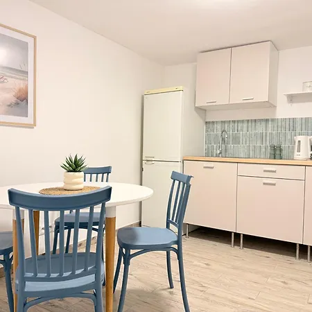 Brzezno Aapart Portowcow I Апартаменты *